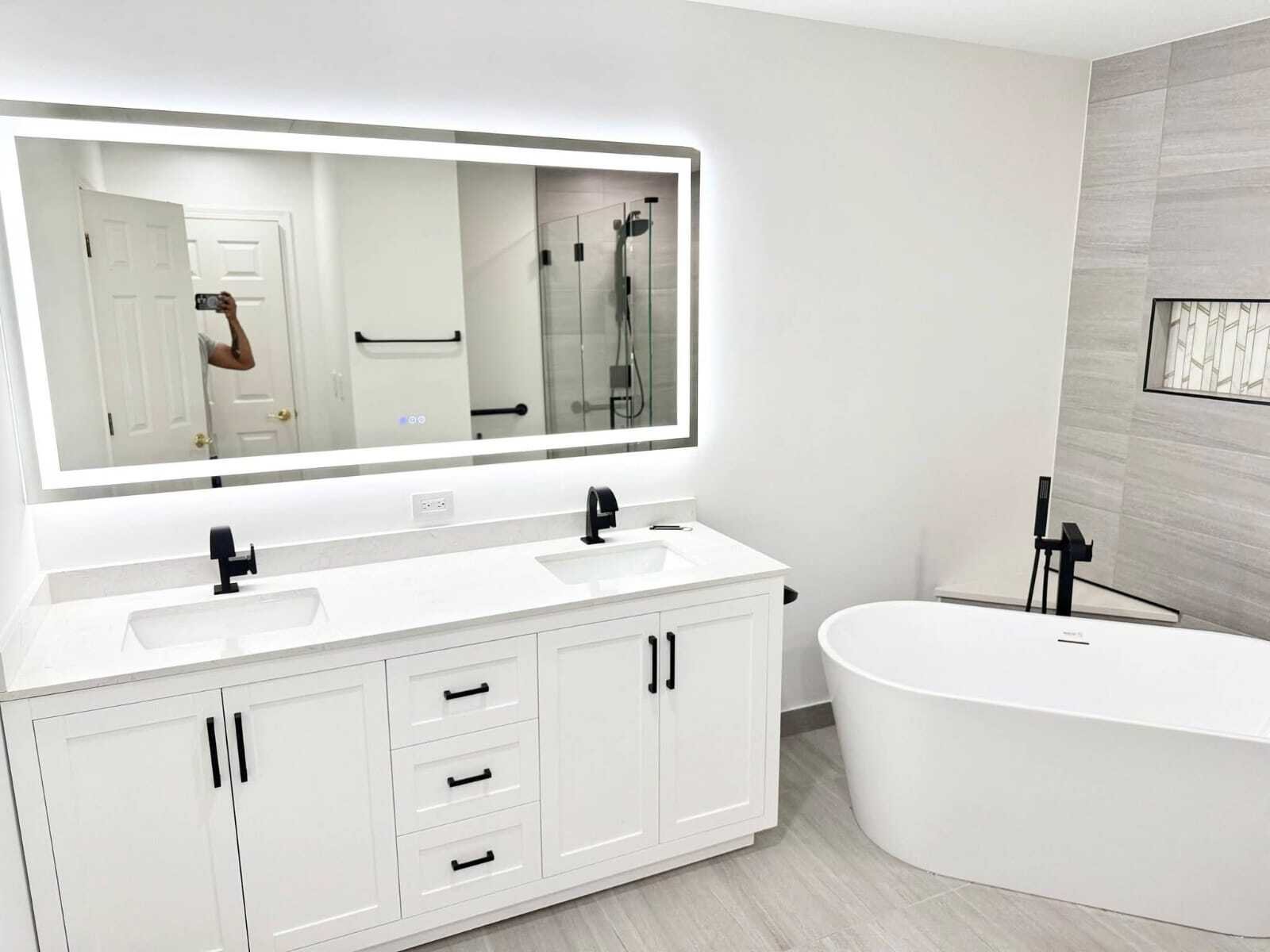 bathrrom img-43_processed_by_imagy-geotagged